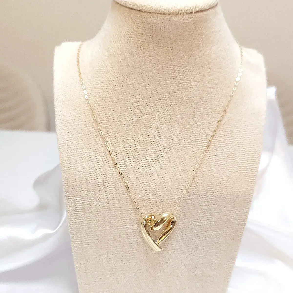 Heart Pendant Necklace